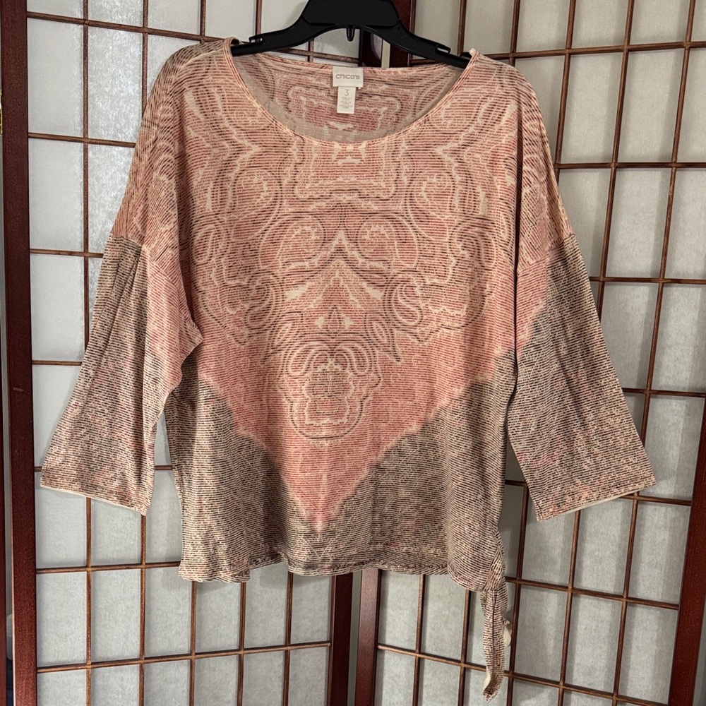 Chico's Pink and Tan Patterned Lightweight Knit Top